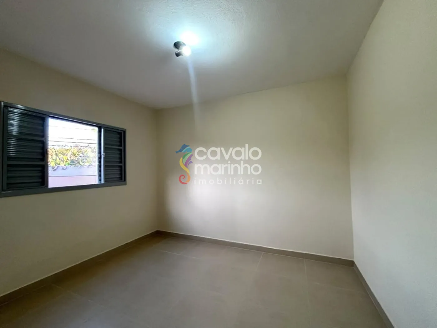 Alugar Casa / Casa em Ribeir&atilde;o Preto R$ 2.000,00 - Foto 5