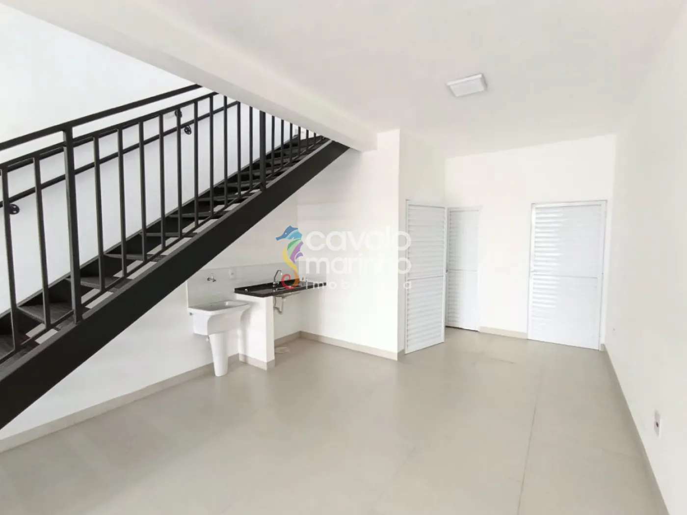 Alugar Comercial / Ponto Comercial em Ribeir&atilde;o Preto R$ 4.000,00 - Foto 2
