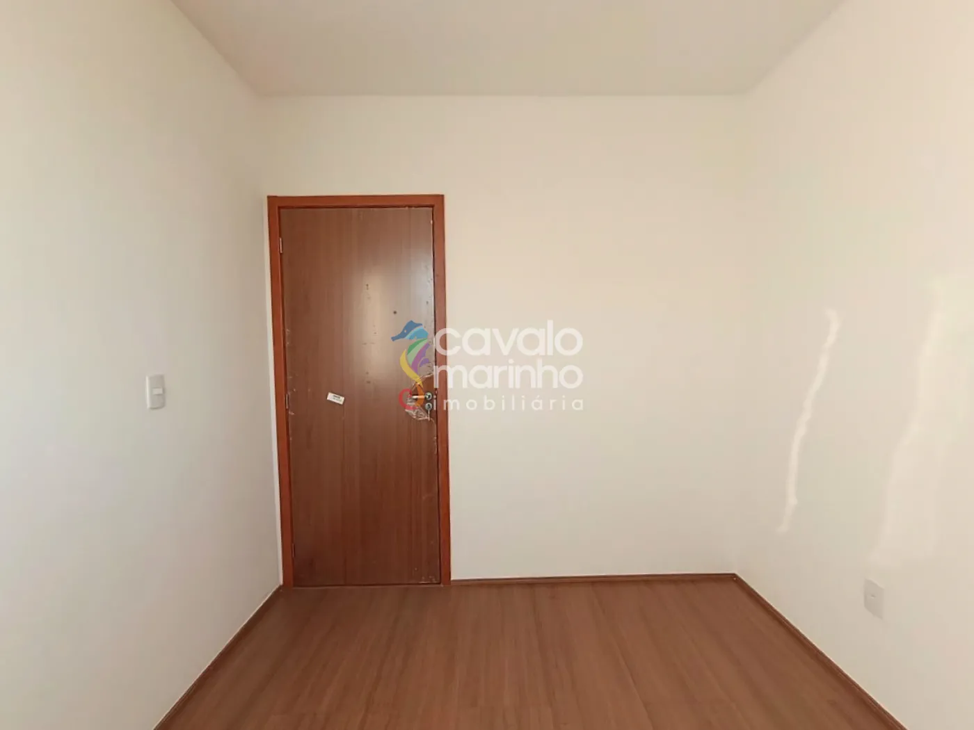 Alugar Apartamento / Padr&atilde;o em Ribeir&atilde;o Preto R$ 1.000,00 - Foto 6