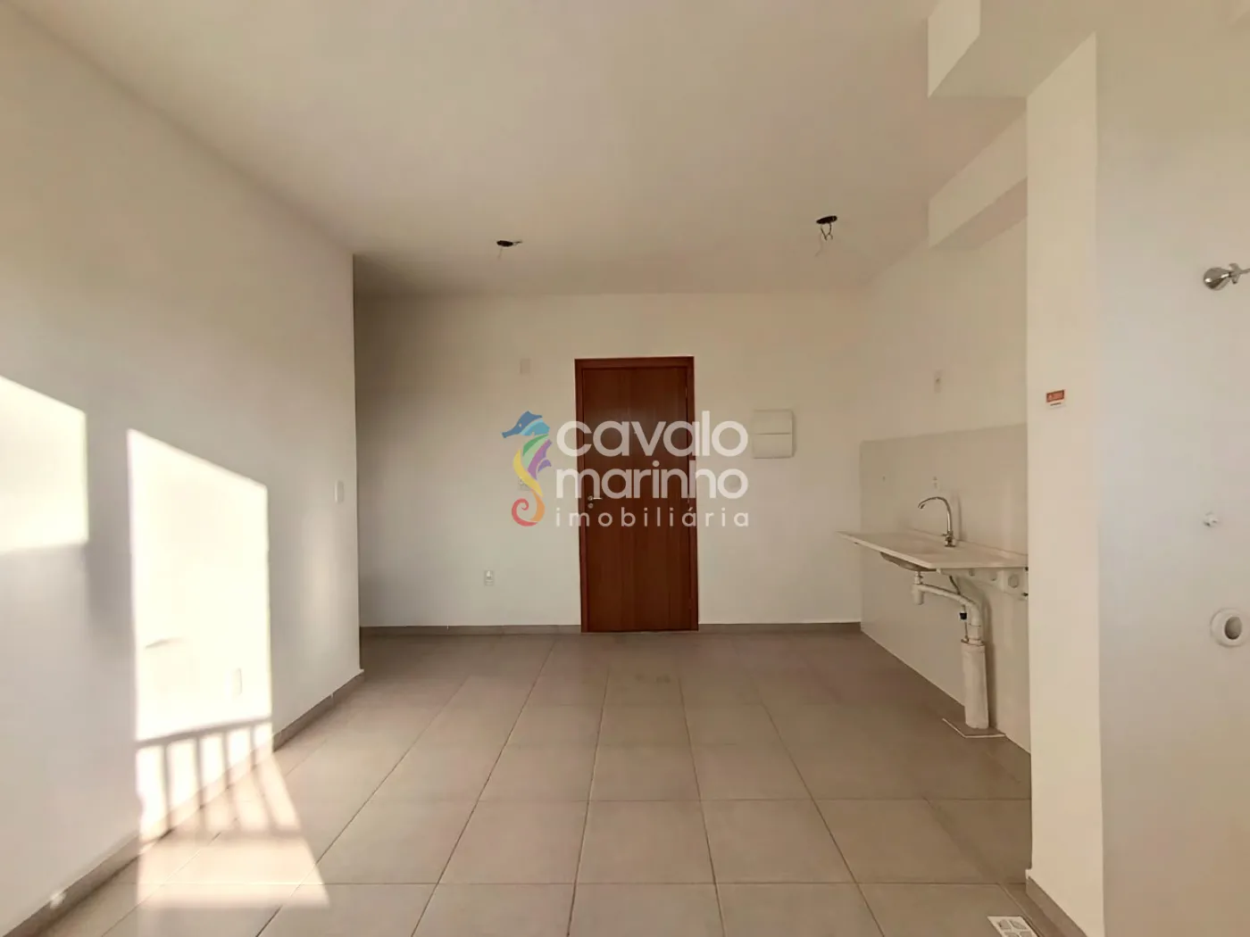 Alugar Apartamento / Padr&atilde;o em Ribeir&atilde;o Preto R$ 1.000,00 - Foto 3