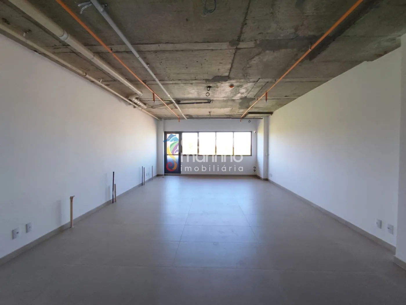 Alugar Comercial / Sala em Ribeir&atilde;o Preto R$ 6.000,00 - Foto 1