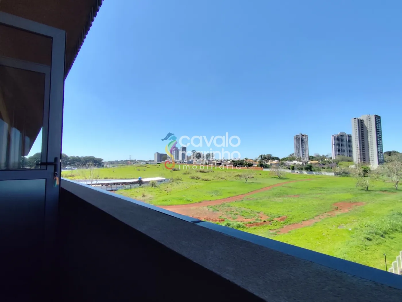 Alugar Comercial / Sala em Ribeir&atilde;o Preto R$ 6.000,00 - Foto 3