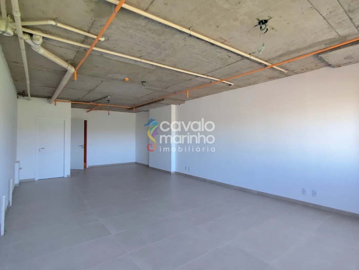 Alugar Comercial / Sala em Ribeir&atilde;o Preto R$ 6.000,00 - Foto 5