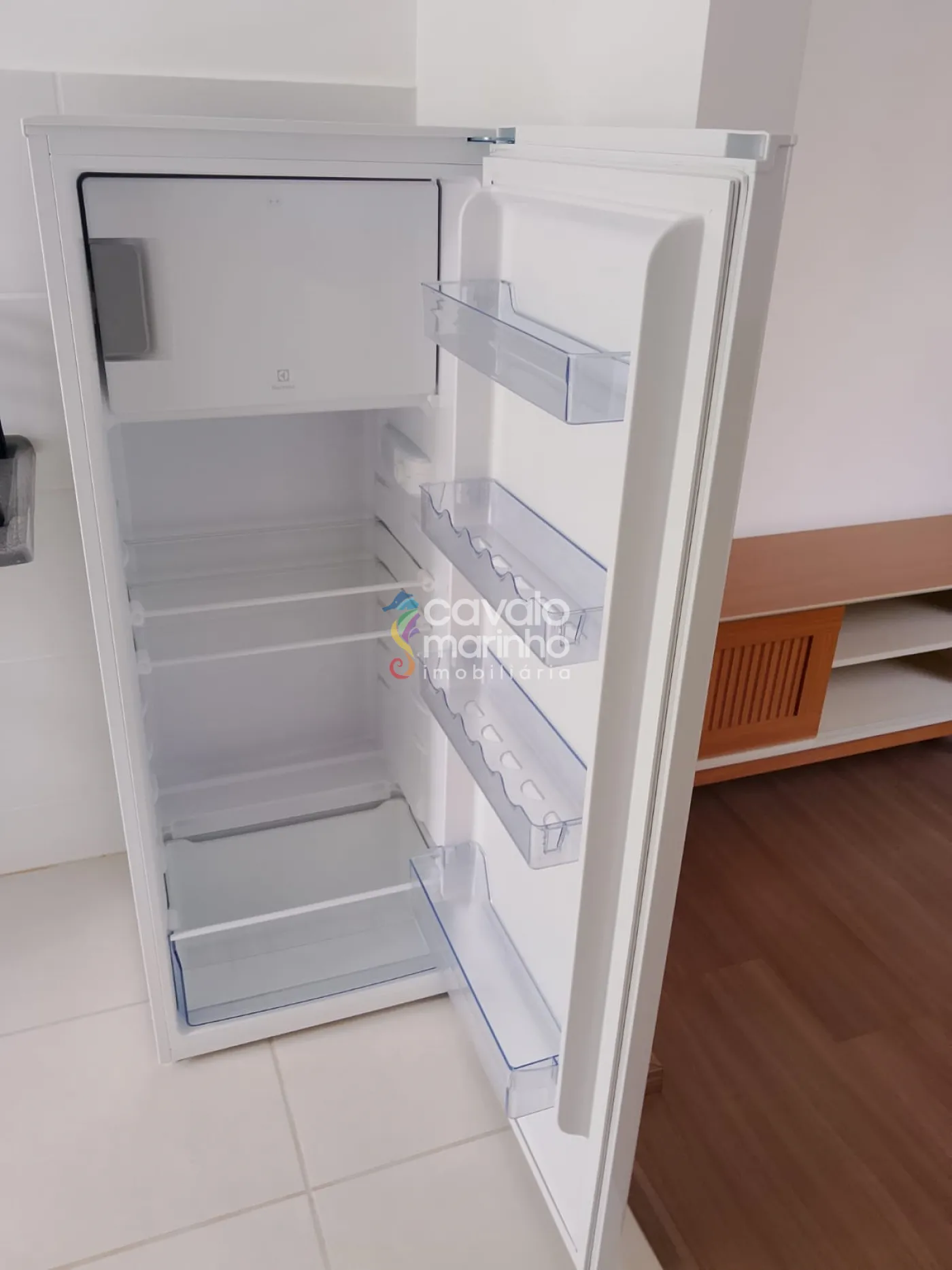 Alugar Apartamento / Padr&atilde;o em Ribeir&atilde;o Preto R$ 1.180,00 - Foto 8
