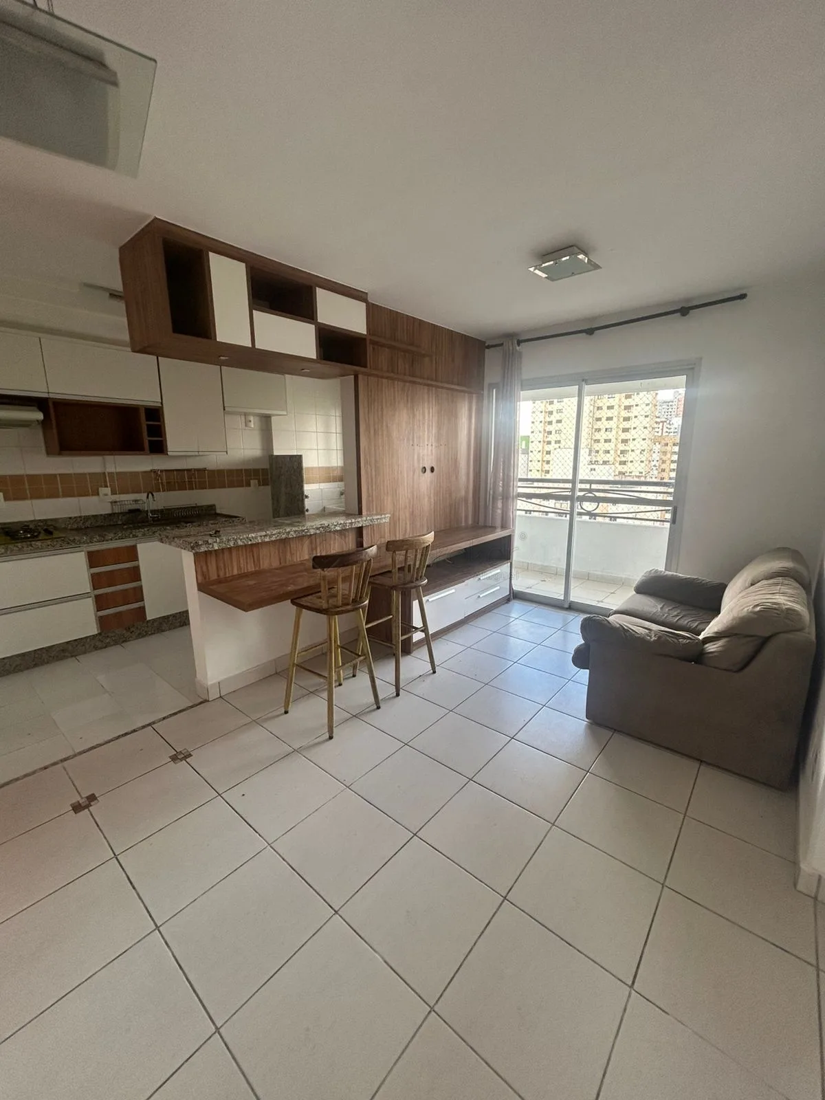 Comprar Apartamento / Padr&atilde;o em Goi&acirc;nia R$ 450.000,00 - Foto 2