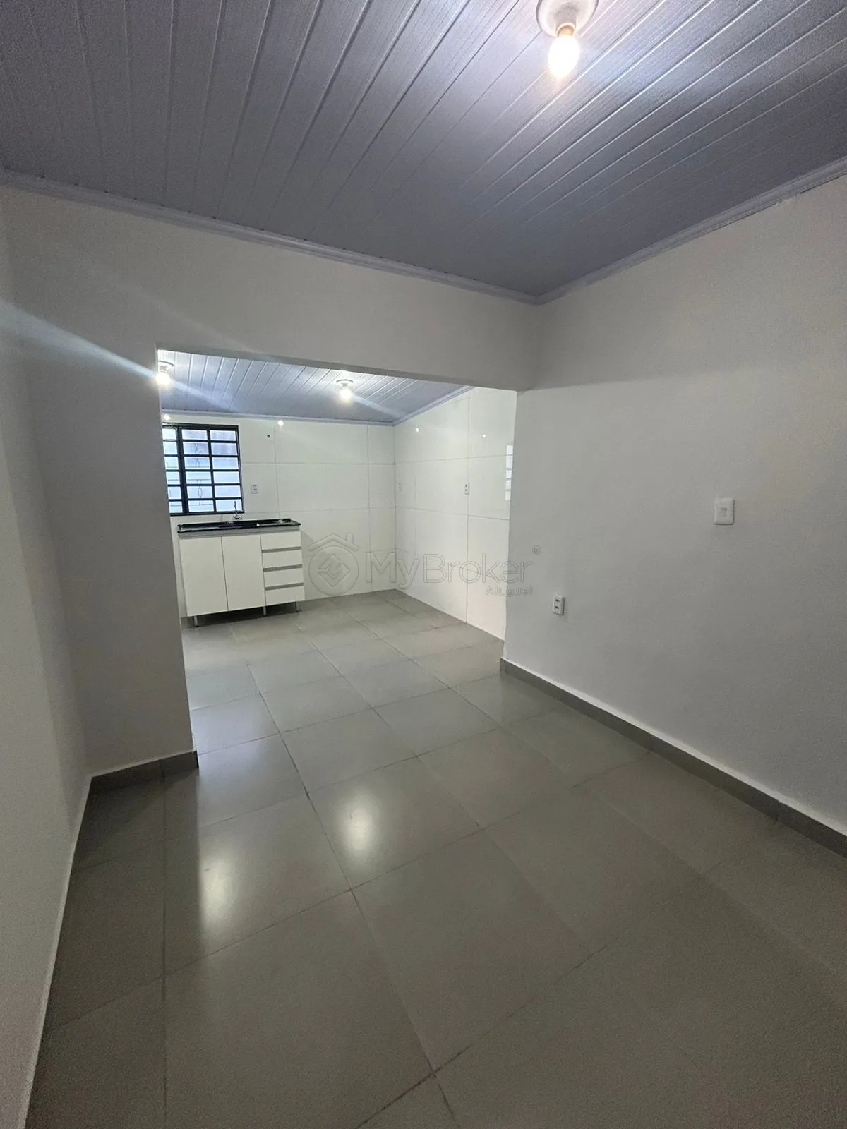 Alugar Casa / Padr&atilde;o em Goi&acirc;nia R$ 1.600,00 - Foto 9