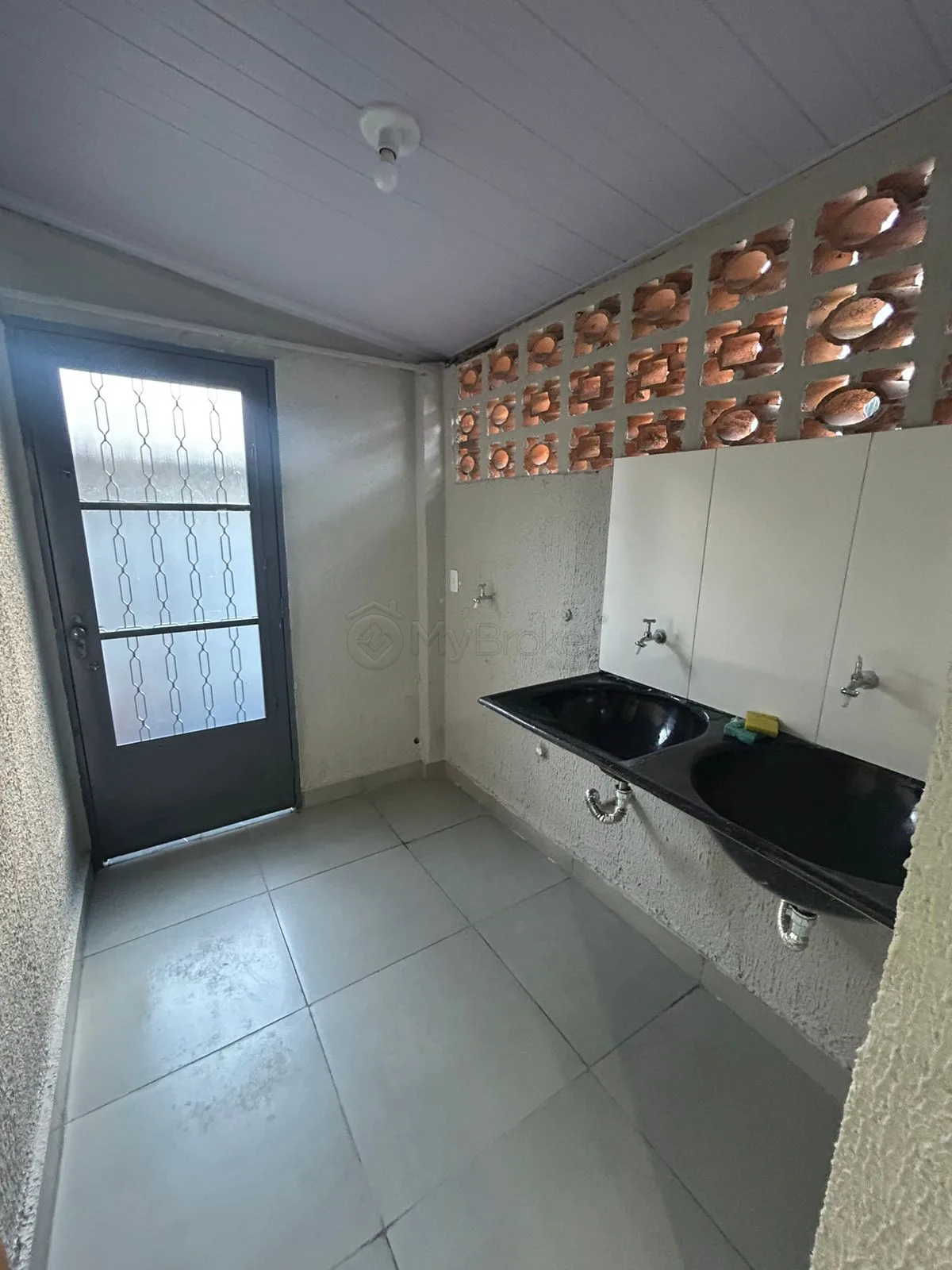Alugar Casa / Padr&atilde;o em Goi&acirc;nia R$ 1.600,00 - Foto 13