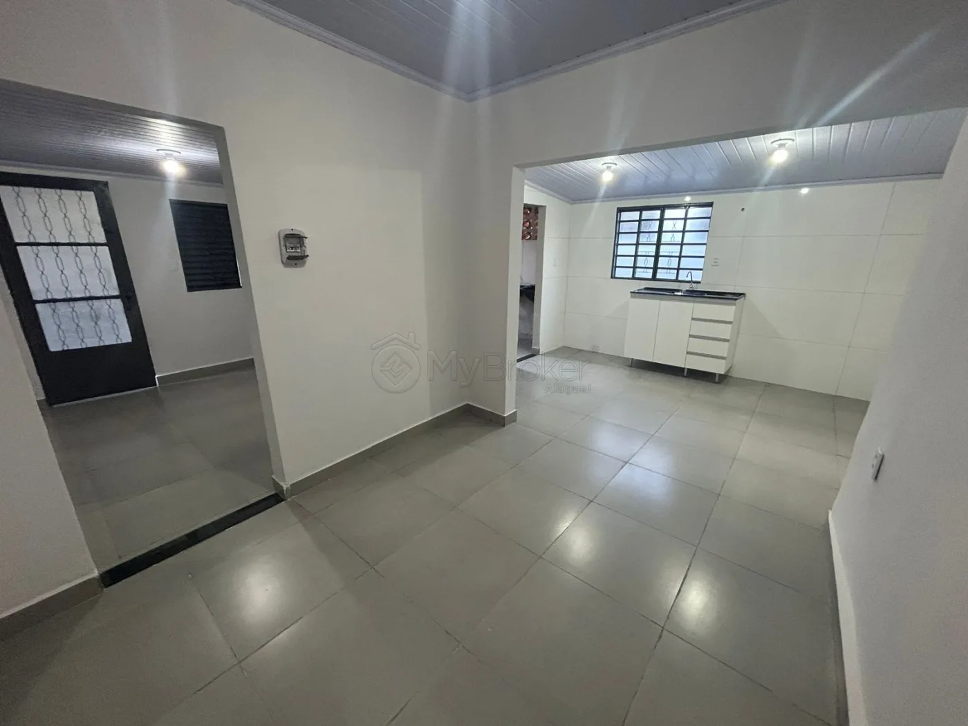 Alugar Casa / Padr&atilde;o em Goi&acirc;nia R$ 1.600,00 - Foto 16