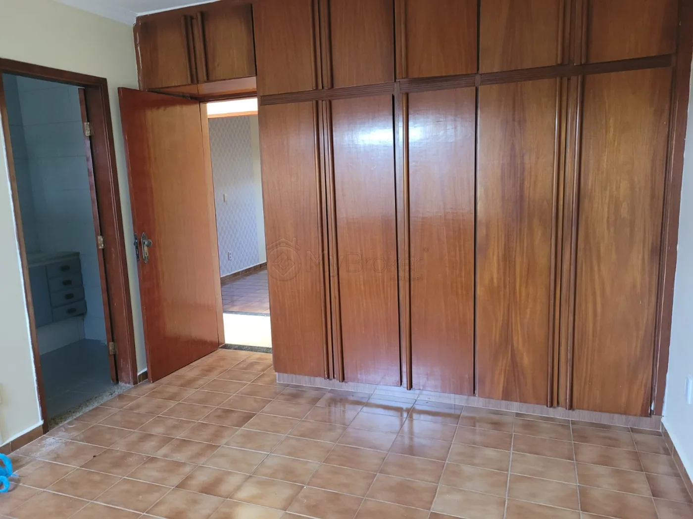 Alugar Sobrado / Em Condom&iacute;nio em Goi&acirc;nia R$ 5.000,00 - Foto 8