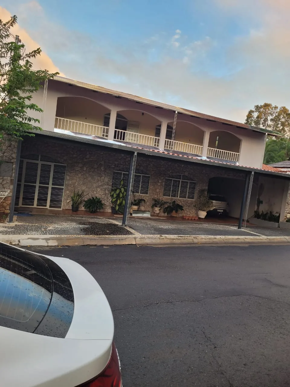 Alugar Sobrado / Em Condom&iacute;nio em Goi&acirc;nia R$ 5.000,00 - Foto 1