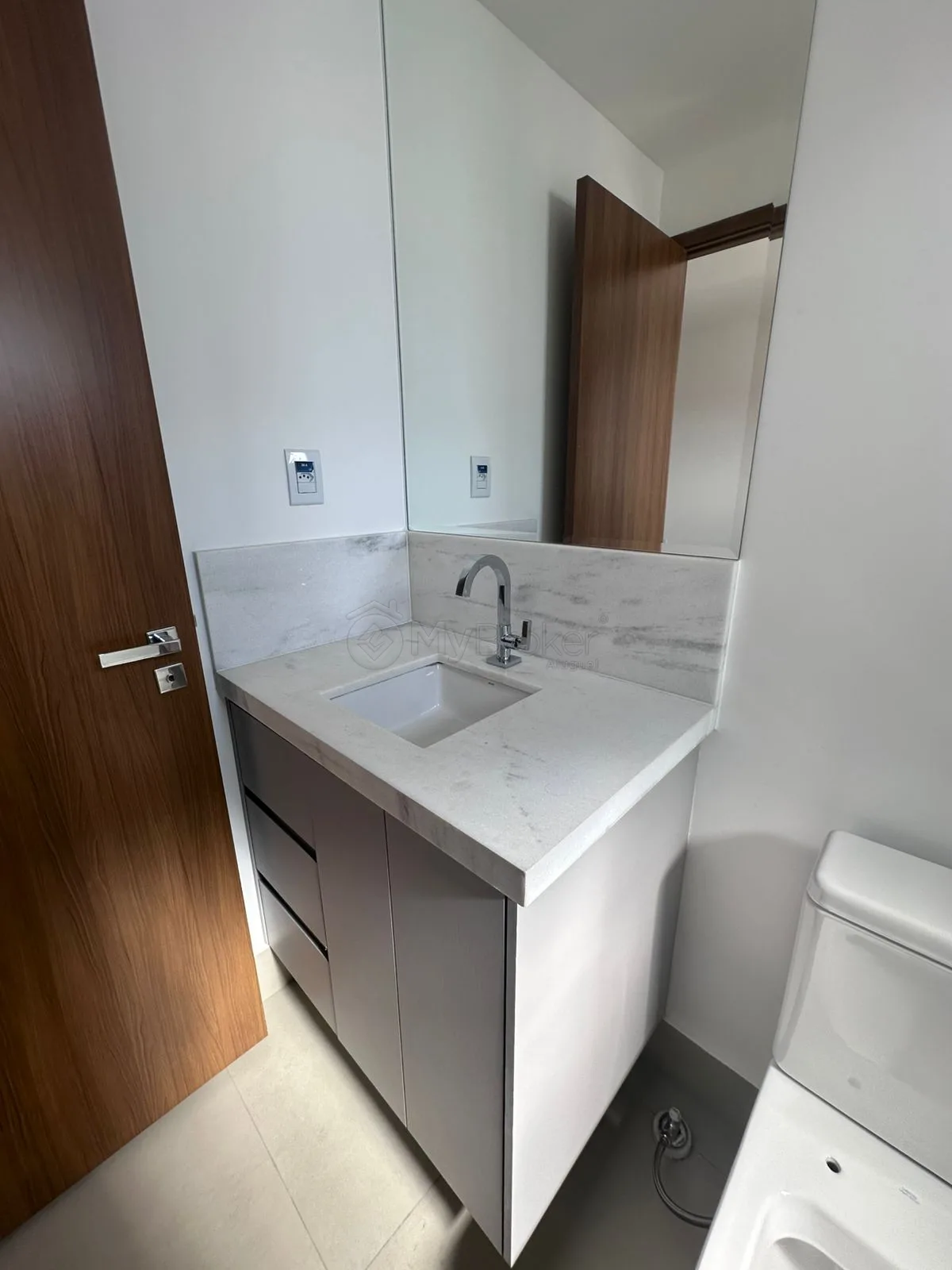 Alugar Apartamento / Padr&atilde;o em Goi&acirc;nia R$ 5.000,00 - Foto 17