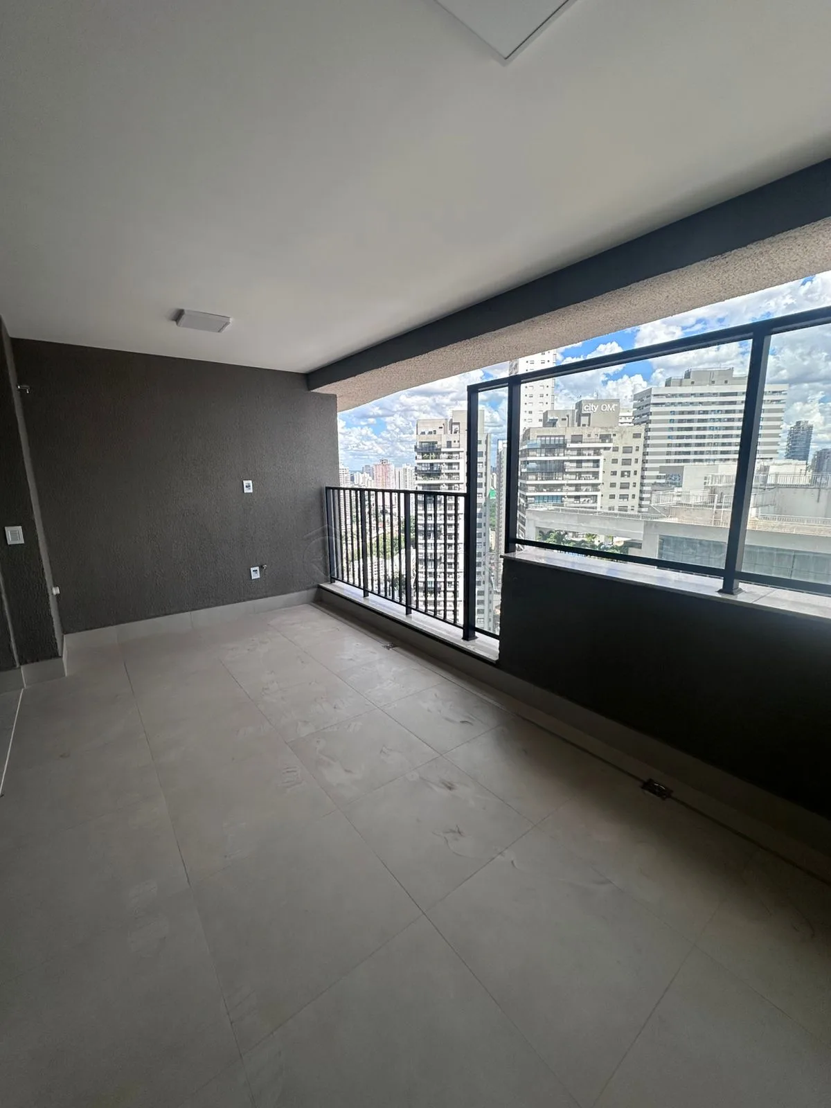 Alugar Apartamento / Padr&atilde;o em Goi&acirc;nia R$ 5.000,00 - Foto 2