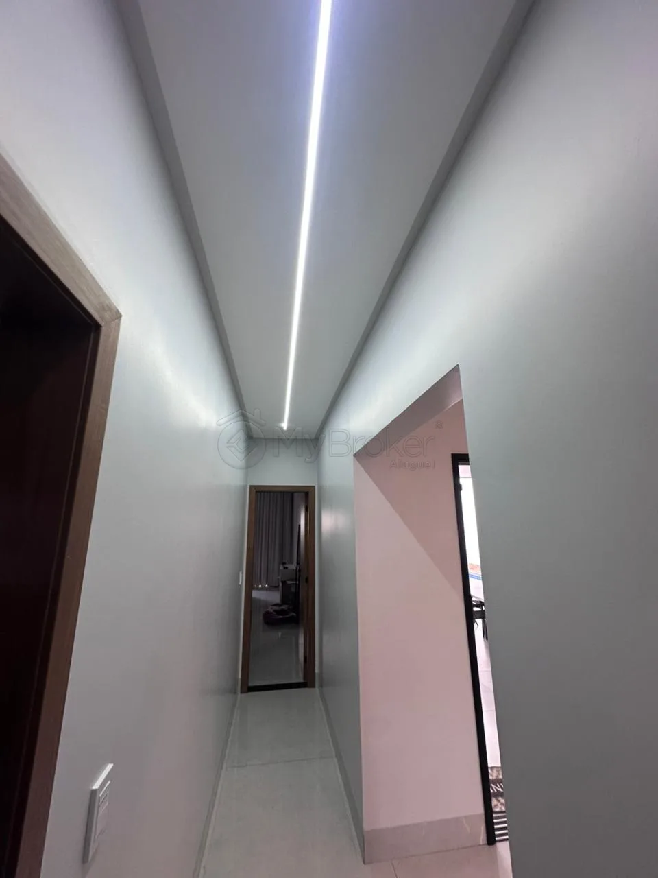 Alugar Casa / Padr&atilde;o em Goi&acirc;nia R$ 13.000,00 - Foto 7
