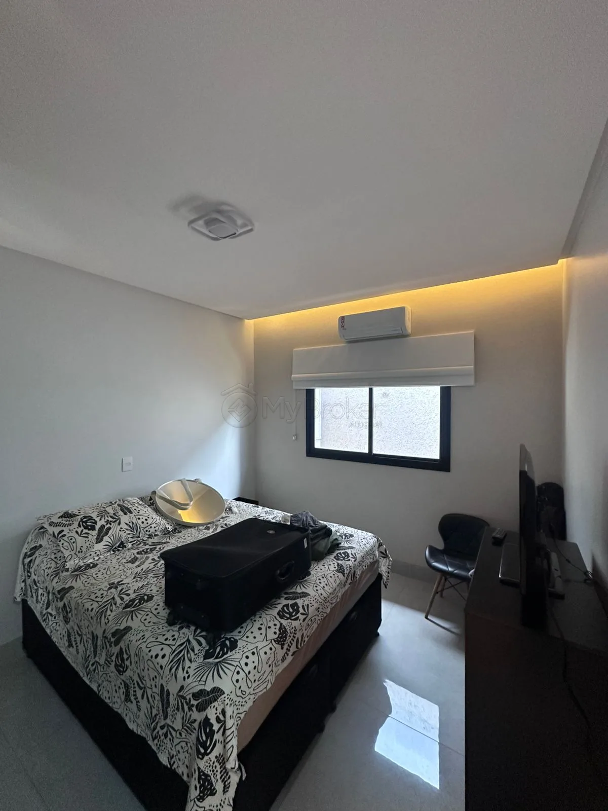 Alugar Casa / Padr&atilde;o em Goi&acirc;nia R$ 13.000,00 - Foto 10