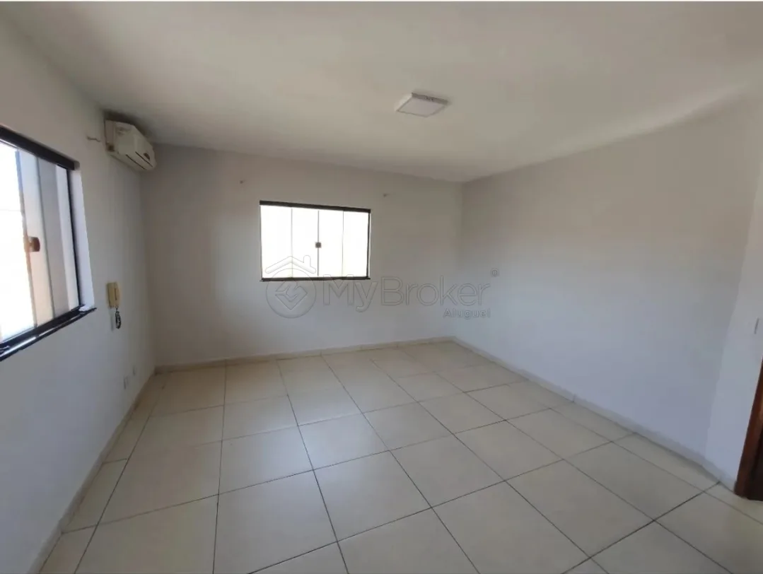 Alugar Casa / Sobrado em Goi&acirc;nia R$ 4.700,00 - Foto 4