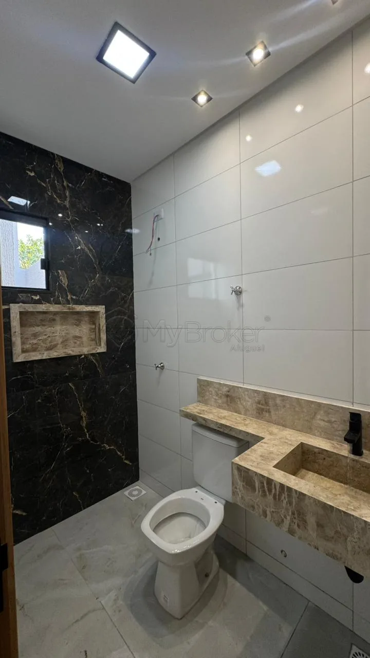 Alugar Casa / Padr&atilde;o em Goi&acirc;nia R$ 1.599,90 - Foto 8