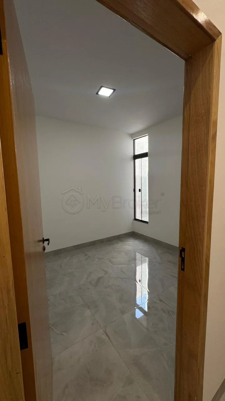 Alugar Casa / Padr&atilde;o em Goi&acirc;nia R$ 1.599,90 - Foto 7
