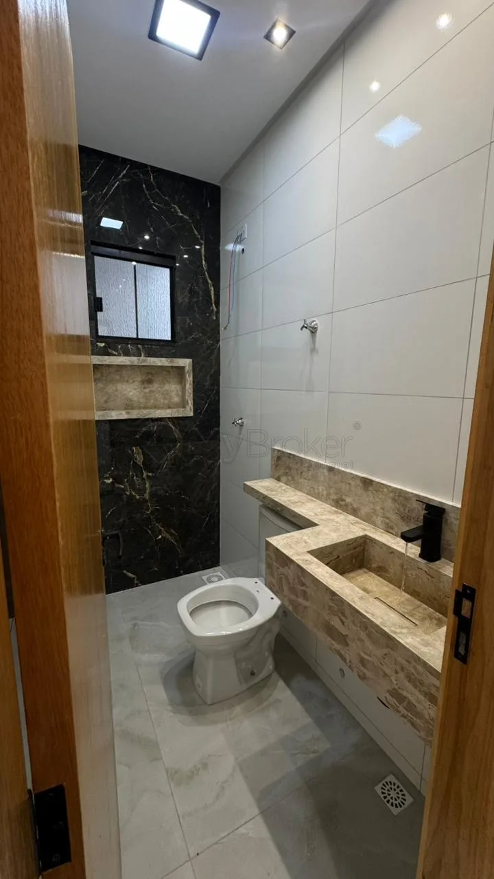 Alugar Casa / Padr&atilde;o em Goi&acirc;nia R$ 1.599,90 - Foto 9