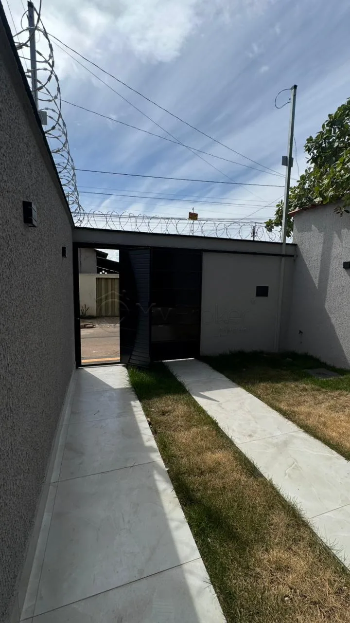 Alugar Casa / Padr&atilde;o em Goi&acirc;nia R$ 1.599,90 - Foto 4