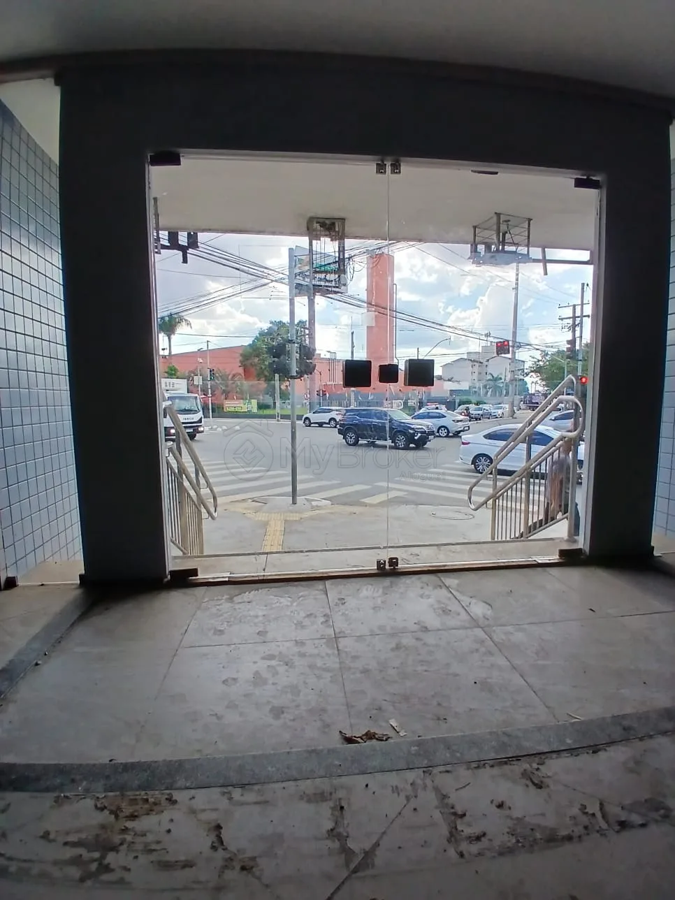 Alugar Comercial / Sala em Goi&acirc;nia R$ 55.000,00 - Foto 7