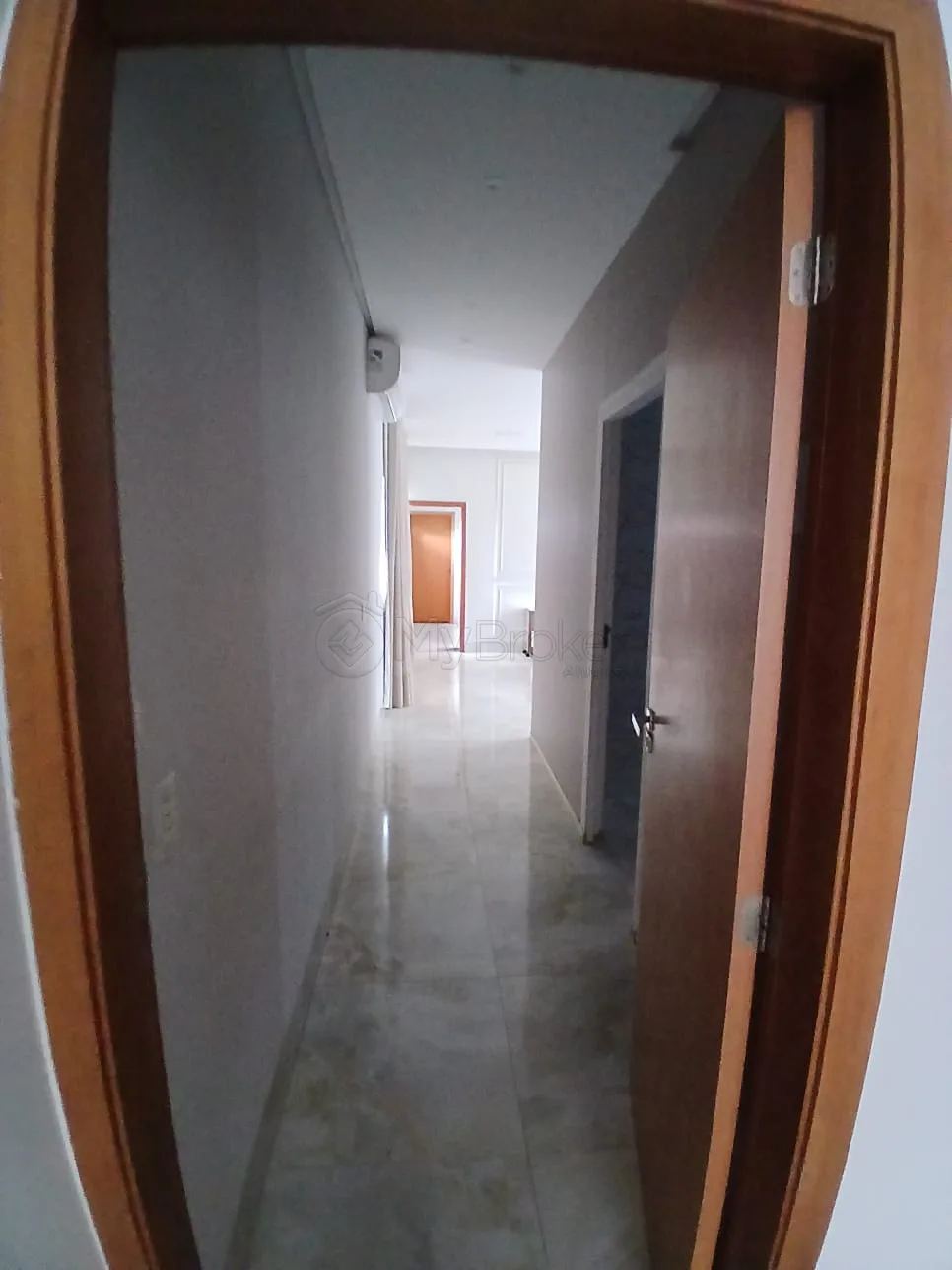Alugar Casa / Condom&iacute;nio de Ch&aacute;cara em Goi&acirc;nia R$ 13.900,00 - Foto 7