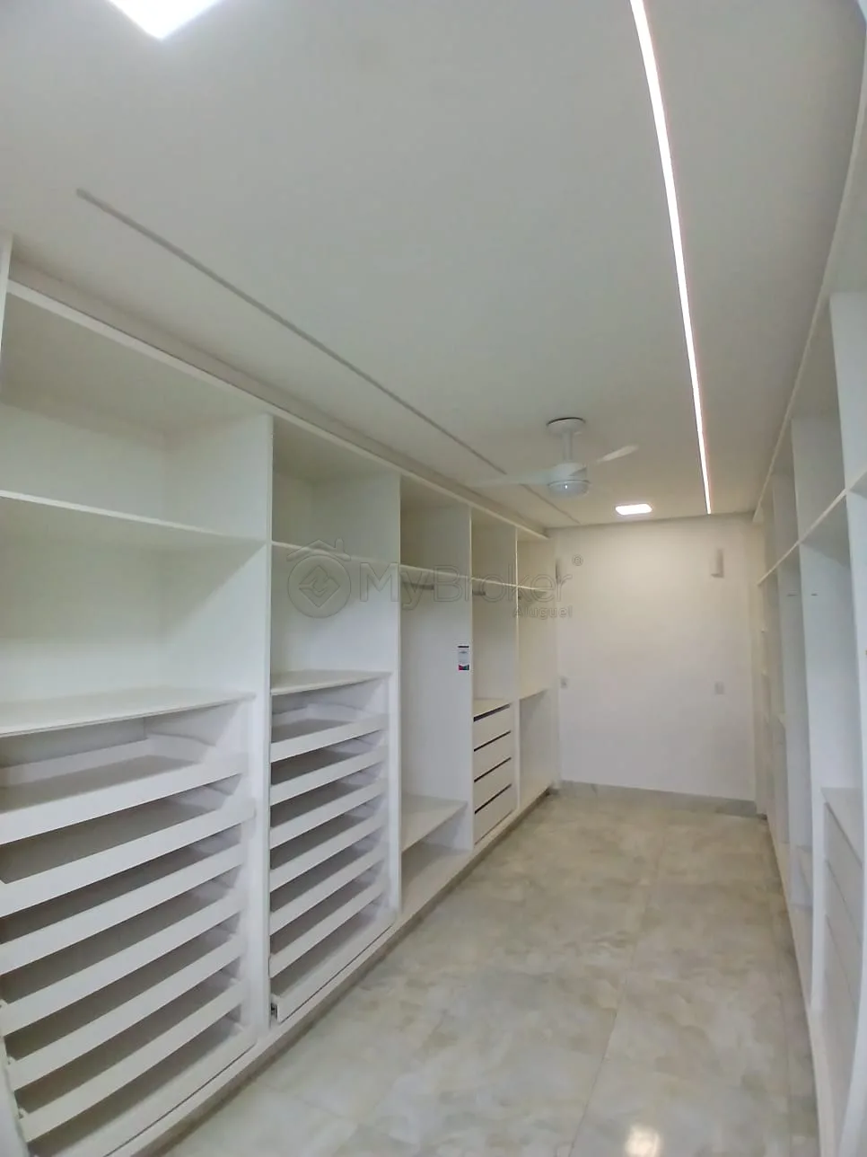 Alugar Casa / Condom&iacute;nio de Ch&aacute;cara em Goi&acirc;nia R$ 13.900,00 - Foto 8