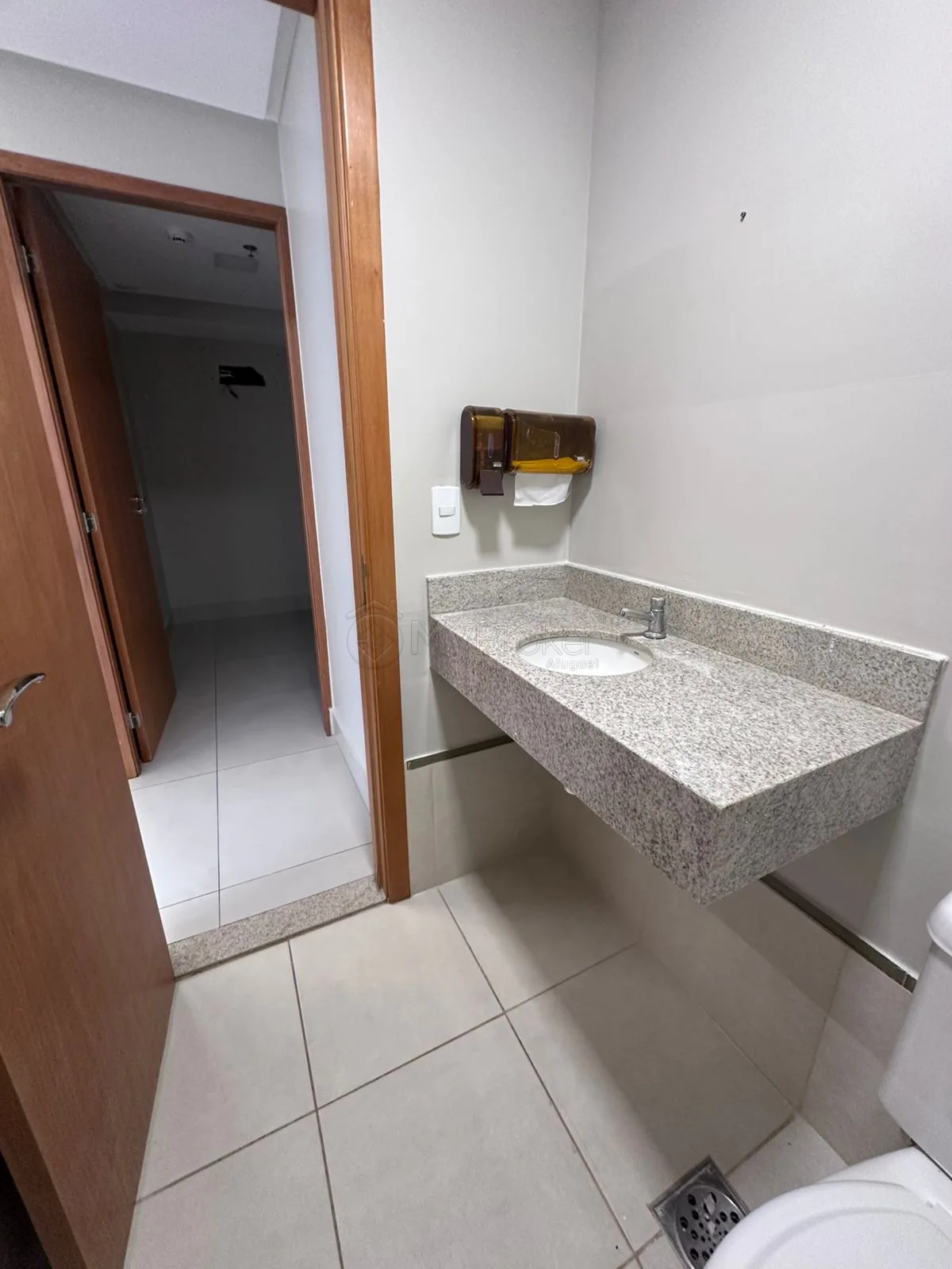 Alugar Comercial / Sala em Condom&iacute;nio em Goi&acirc;nia R$ 13.200,00 - Foto 17