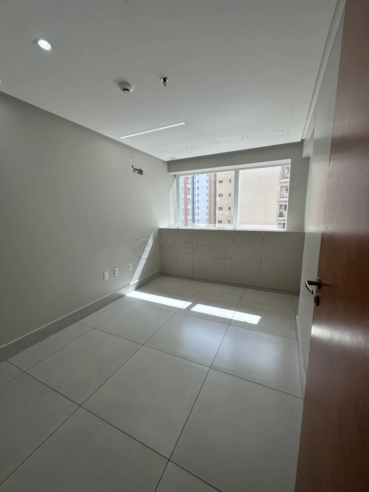 Alugar Comercial / Sala em Condom&iacute;nio em Goi&acirc;nia R$ 13.200,00 - Foto 6