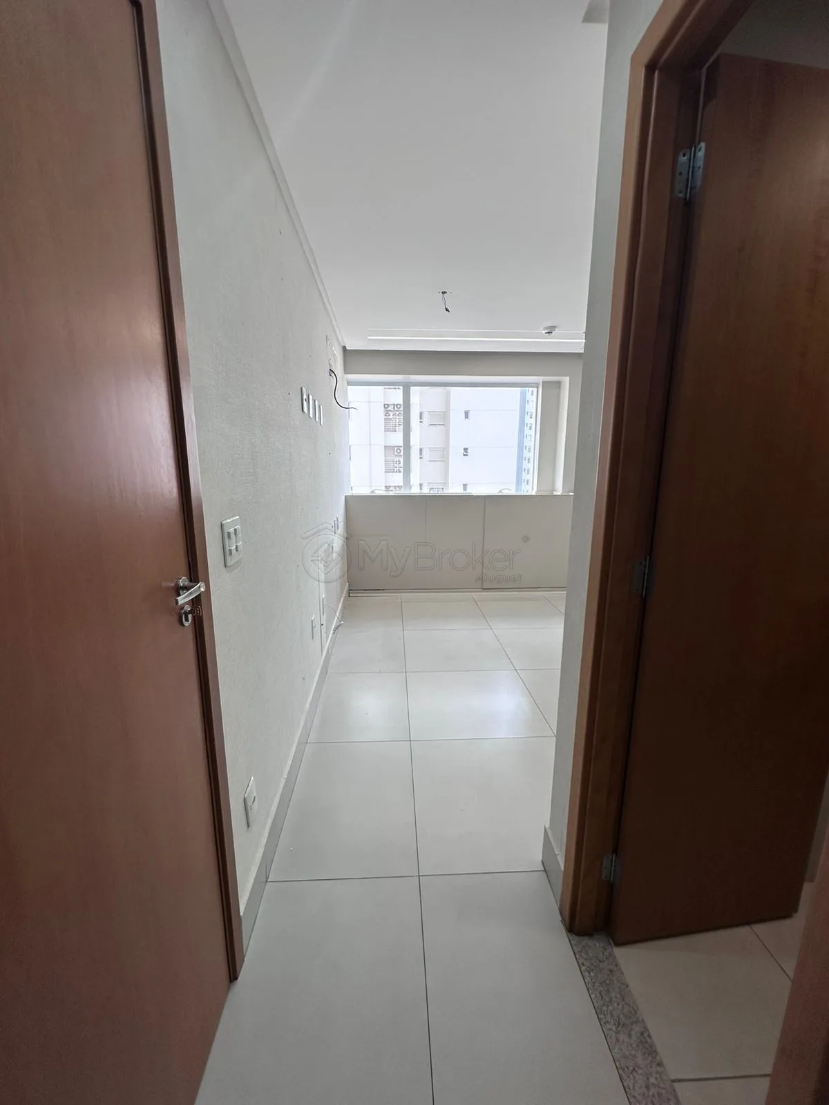 Alugar Comercial / Sala em Condom&iacute;nio em Goi&acirc;nia R$ 3.300,00 - Foto 6