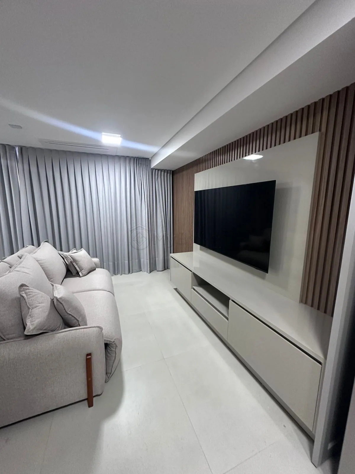 Alugar Apartamento / Flat em Goi&acirc;nia R$ 4.500,00 - Foto 5