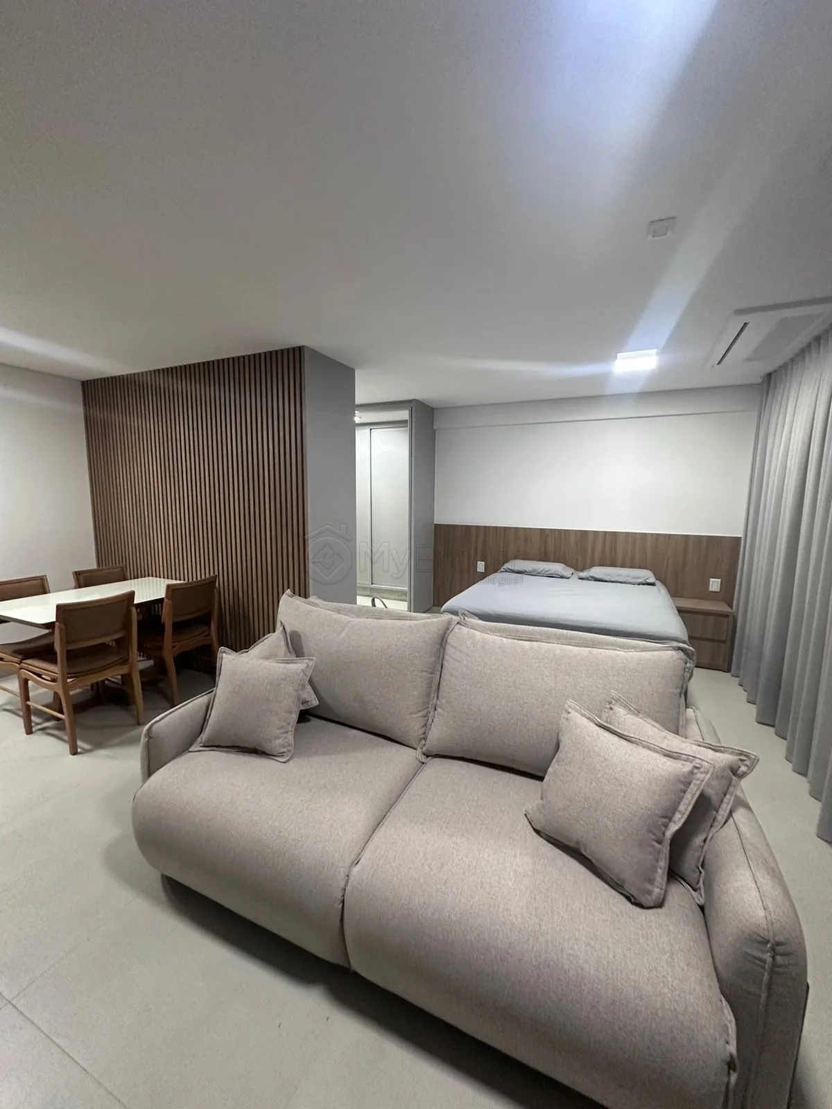 Alugar Apartamento / Flat em Goi&acirc;nia R$ 4.500,00 - Foto 3