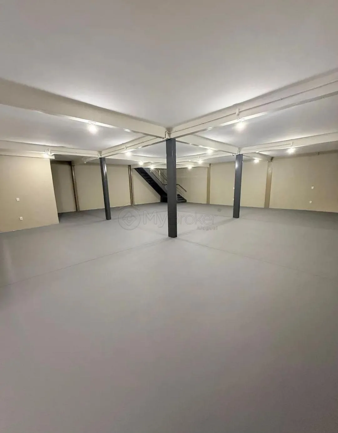 Alugar Comercial / Sala em Goi&acirc;nia R$ 9.500,00 - Foto 4