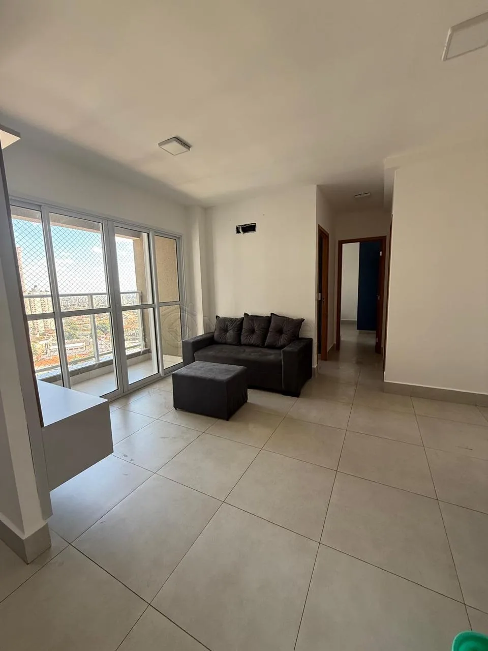 Alugar Apartamento / Padr&atilde;o em Goi&acirc;nia R$ 3.000,00 - Foto 1