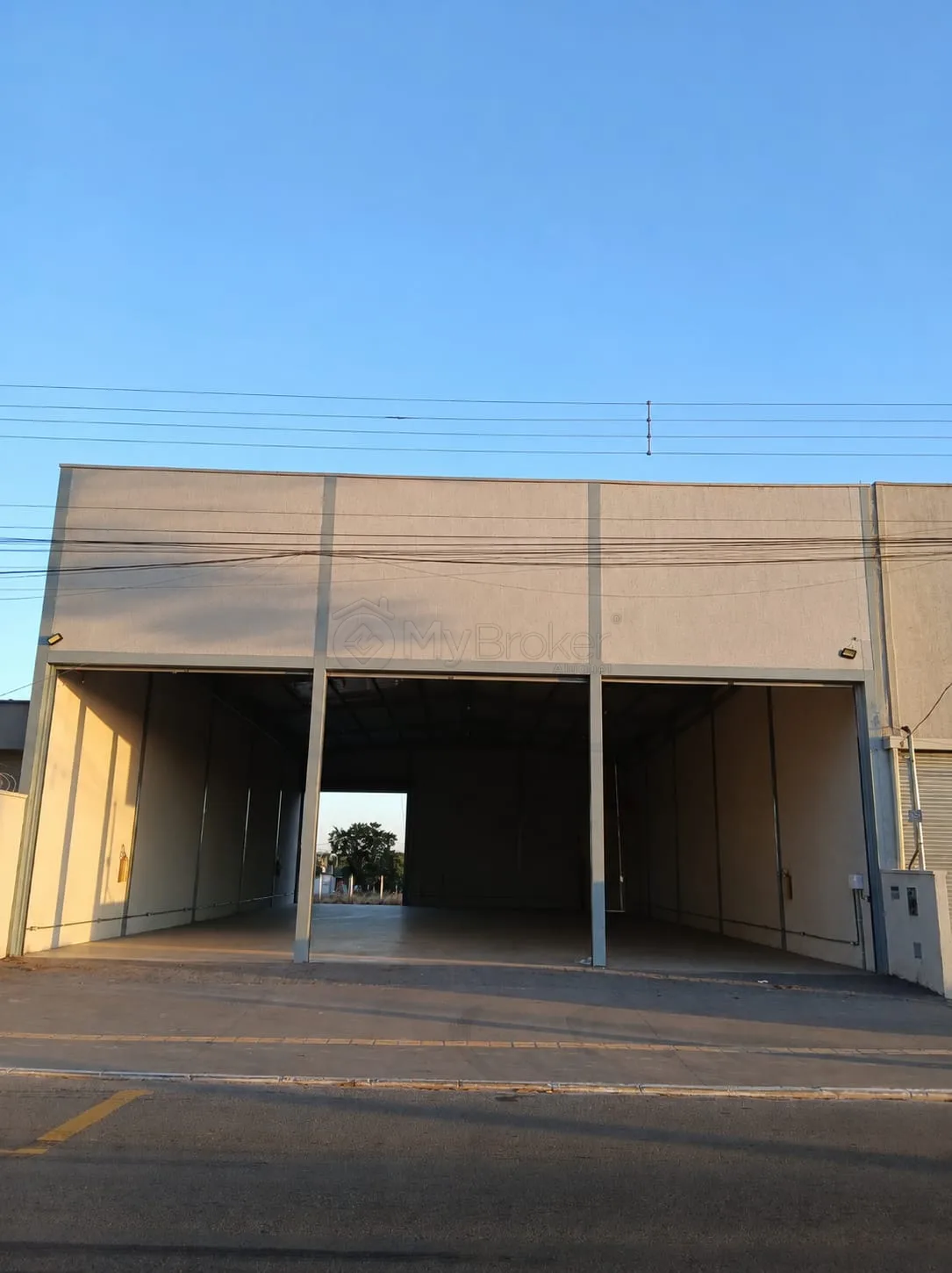 Alugar Comercial / Galp&atilde;o em Aparecida de Goi&acirc;nia R$ 15.000,00 - Foto 1