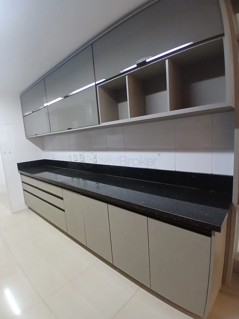 Alugar Apartamento / Padr&atilde;o em Goi&acirc;nia R$ 12.000,00 - Foto 3