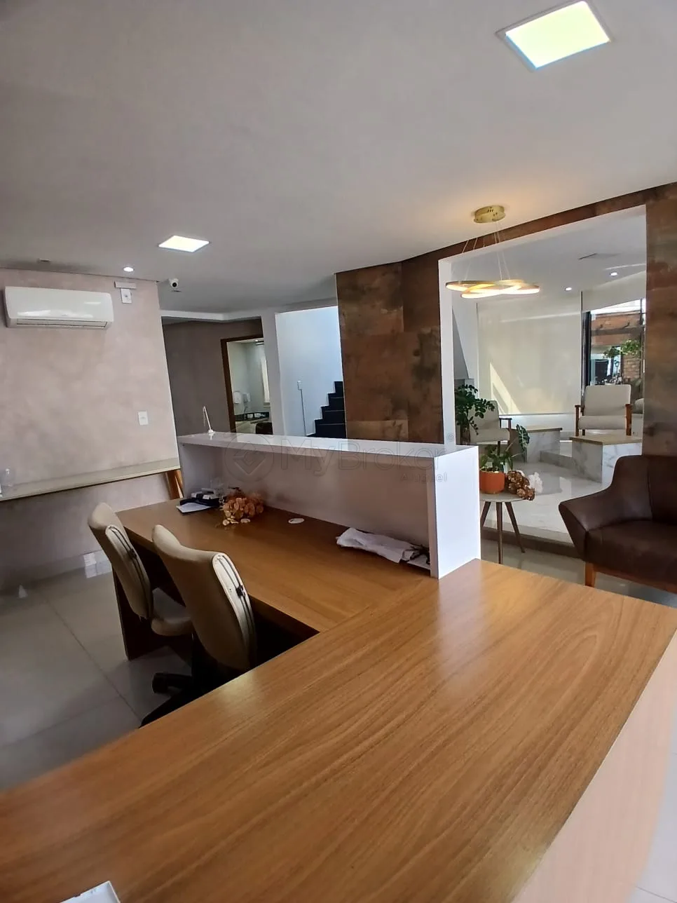 Alugar Comercial / Sala em Goi&acirc;nia R$ 12.000,00 - Foto 2