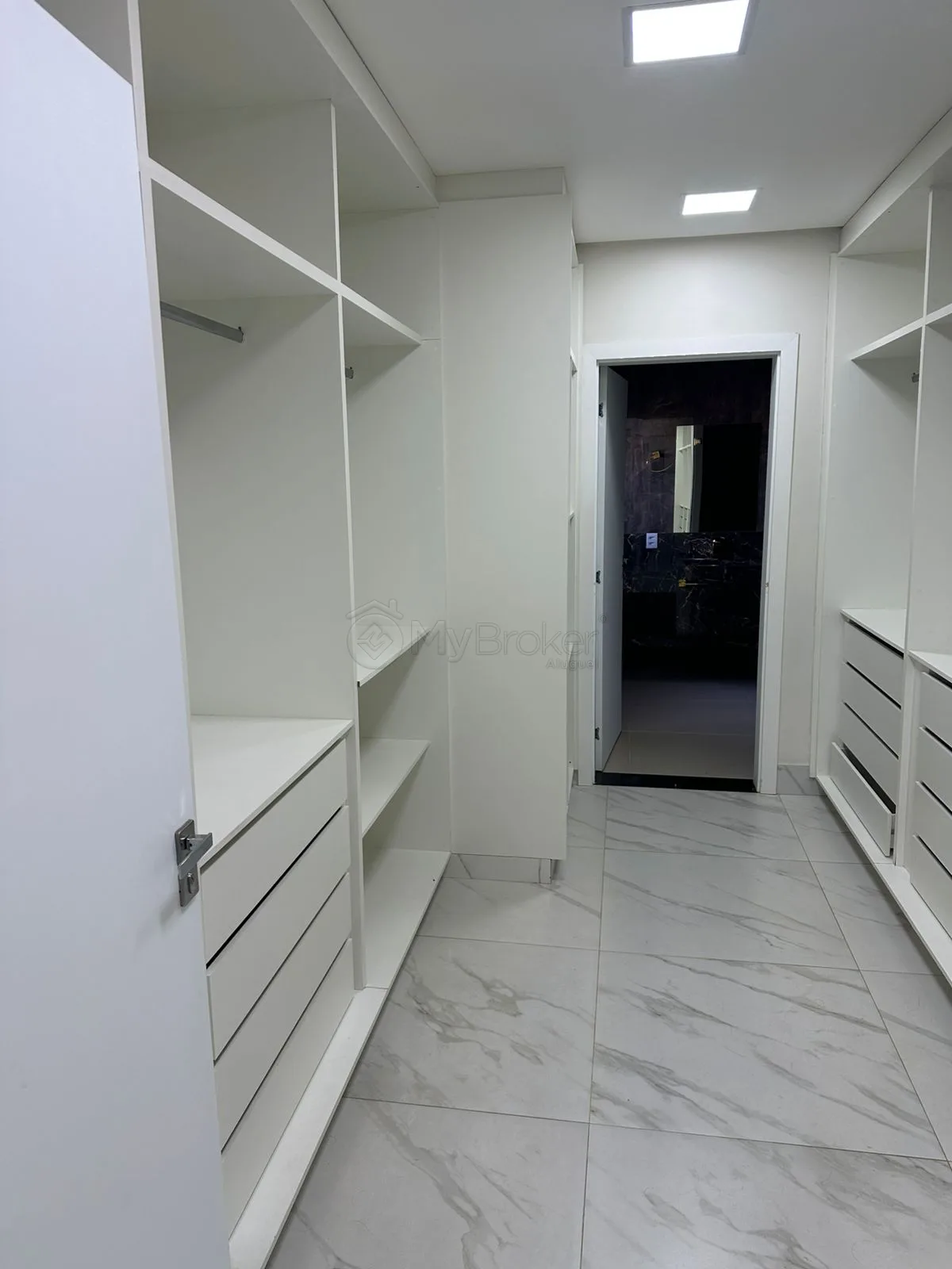 Alugar Casa / Condom&iacute;nio em Goi&acirc;nia R$ 15.000,00 - Foto 11
