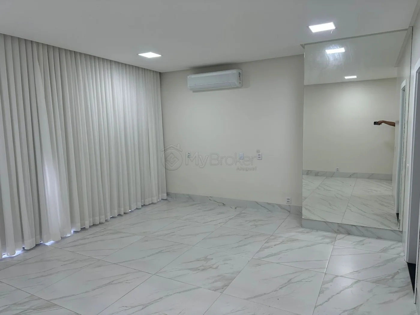 Alugar Casa / Condom&iacute;nio em Goi&acirc;nia R$ 15.000,00 - Foto 12