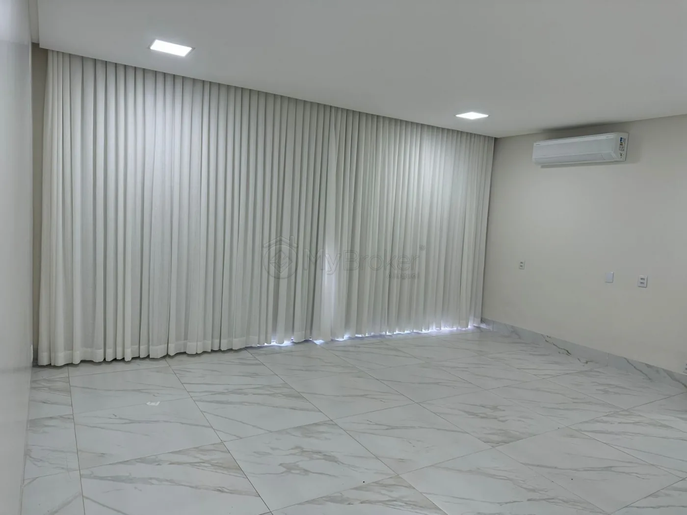 Alugar Casa / Condom&iacute;nio em Goi&acirc;nia R$ 15.000,00 - Foto 16