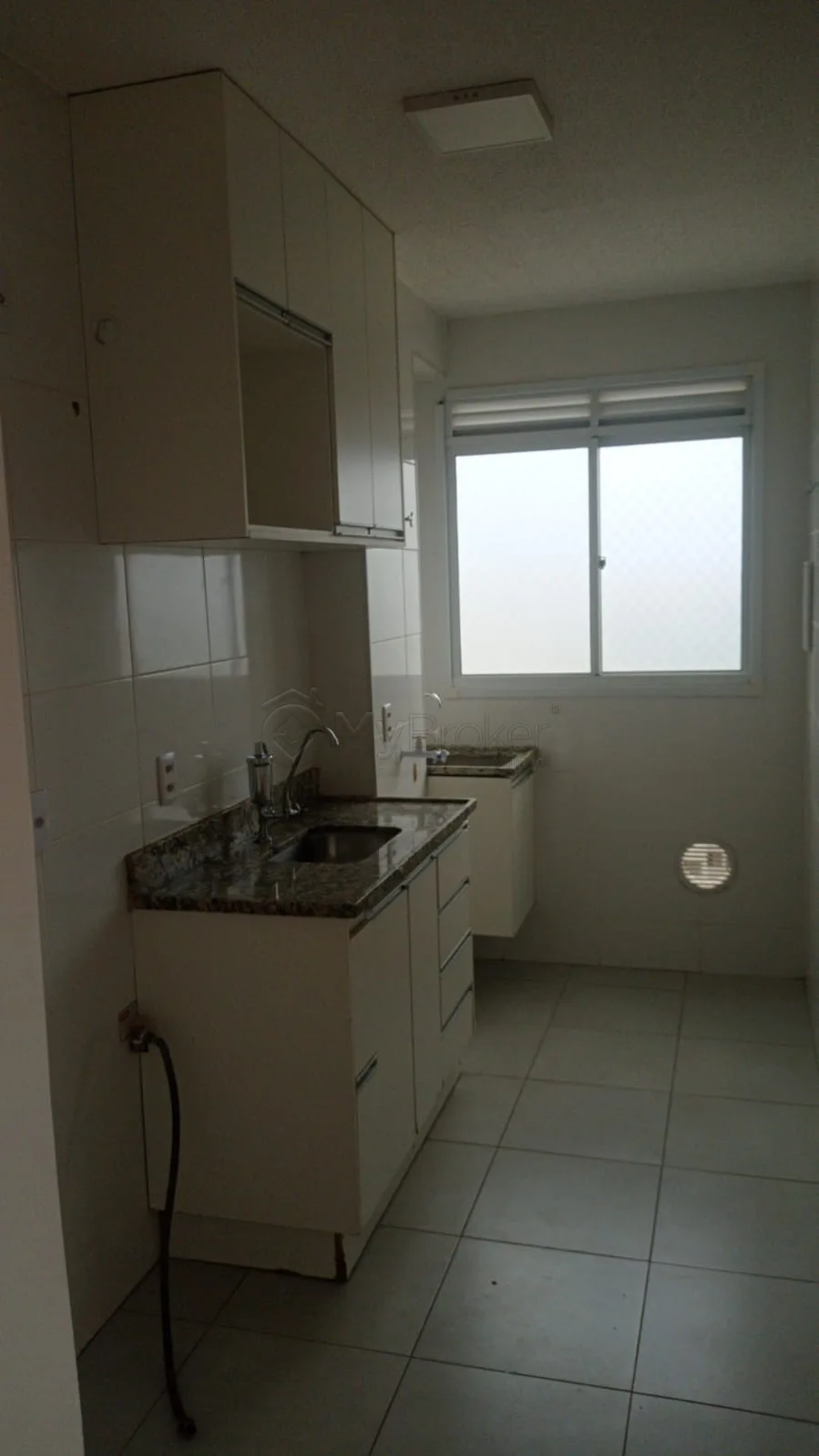 Alugar Apartamento / Padr&atilde;o em Goi&acirc;nia R$ 1.500,00 - Foto 1