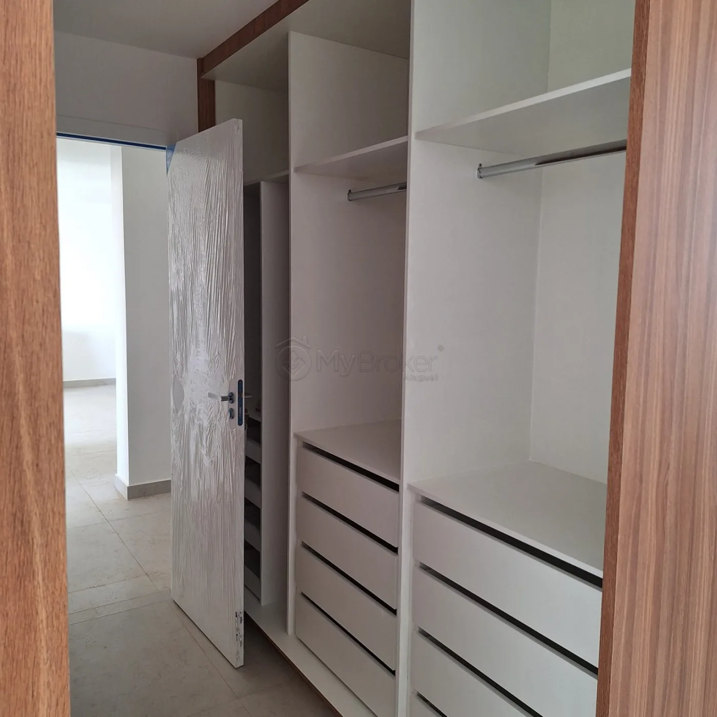 Alugar Apartamento / Padr&atilde;o em Goi&acirc;nia R$ 5.500,00 - Foto 6