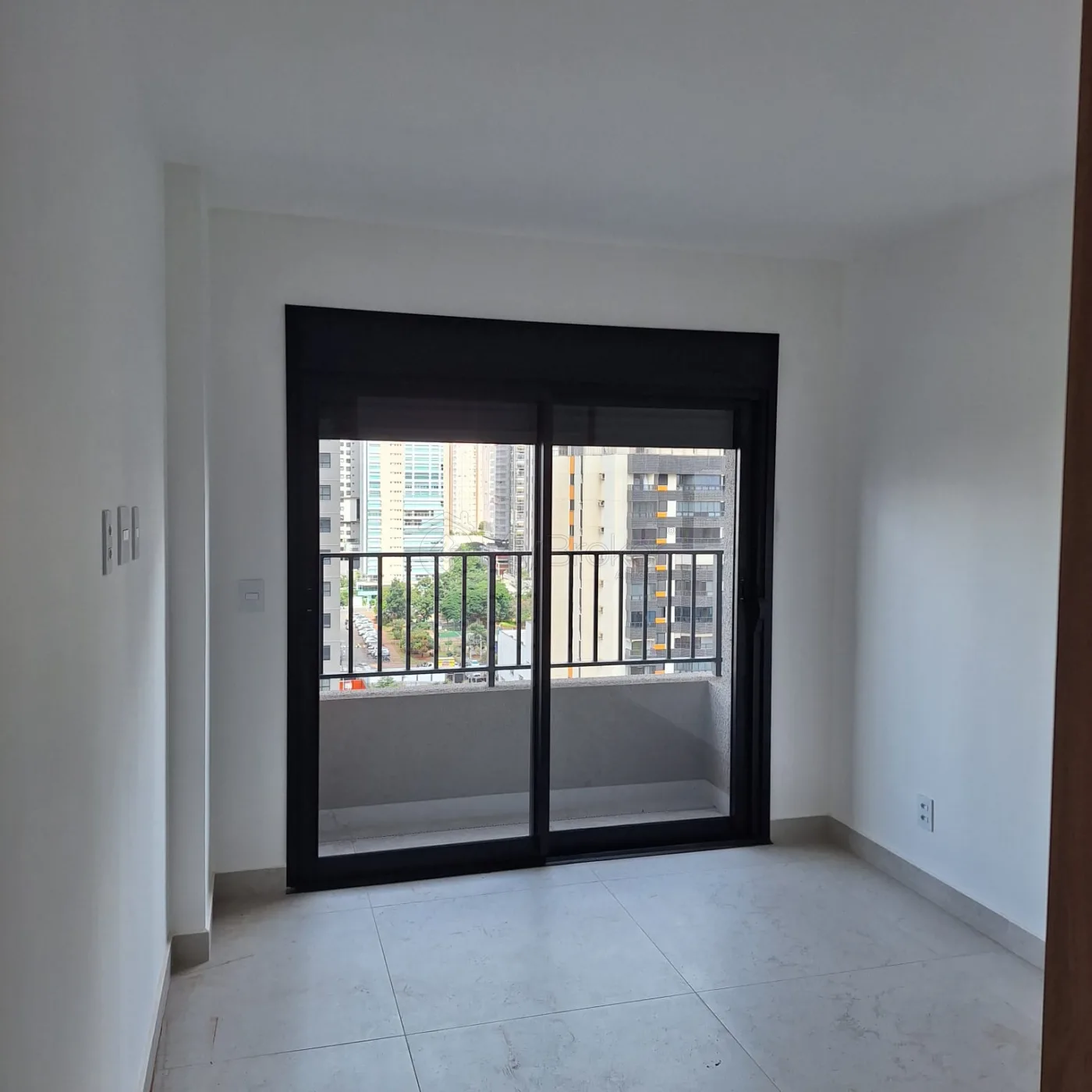 Alugar Apartamento / Padr&atilde;o em Goi&acirc;nia R$ 5.500,00 - Foto 2