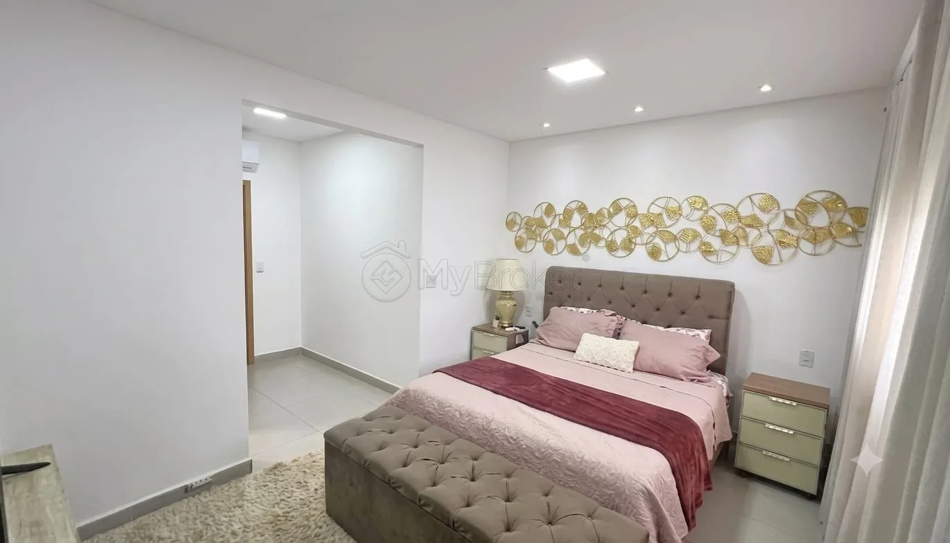 Alugar Sobrado / Em Condom&iacute;nio em Senador Canedo R$ 8.000,00 - Foto 12