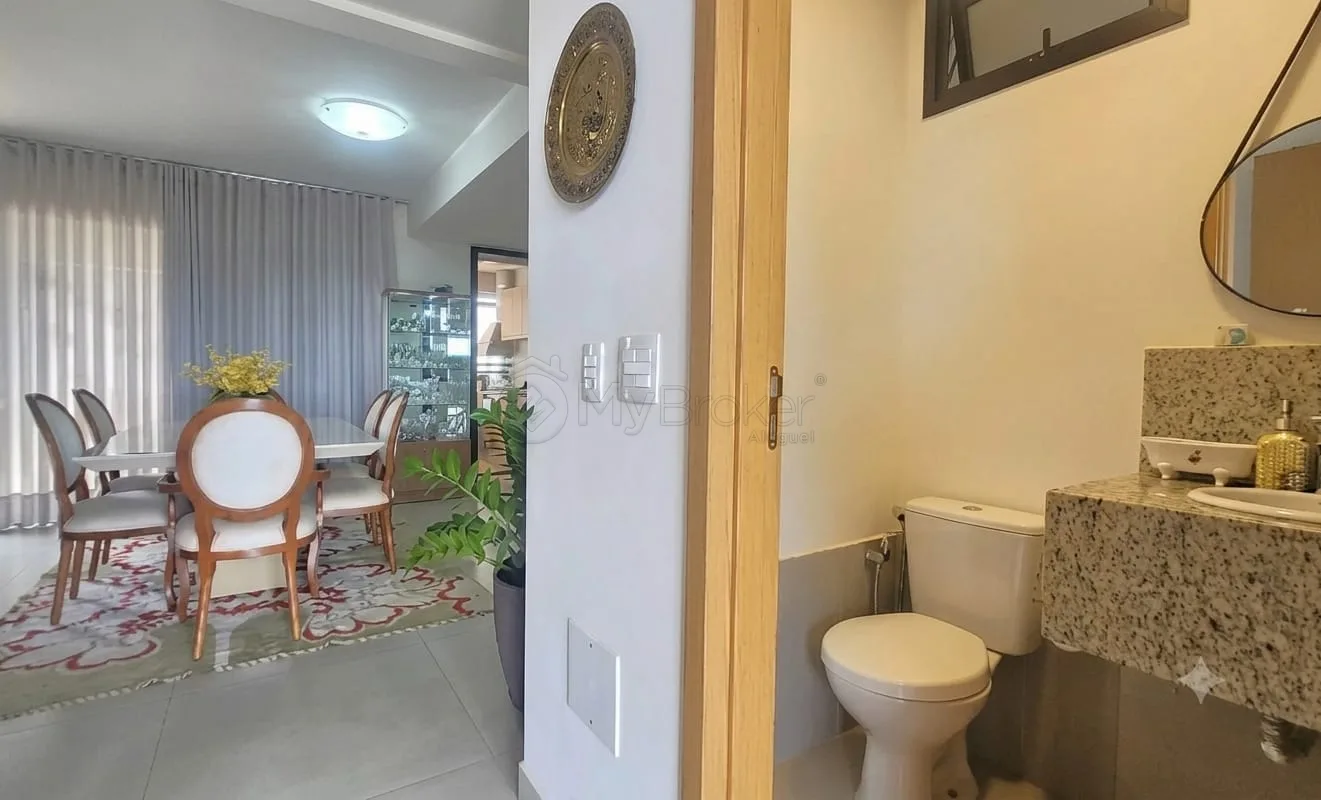Alugar Sobrado / Em Condom&iacute;nio em Senador Canedo R$ 8.000,00 - Foto 17
