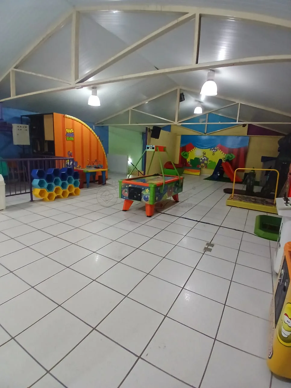 Comprar Comercial / Galp&atilde;o em Goi&acirc;nia R$ 1.950.000,00 - Foto 11