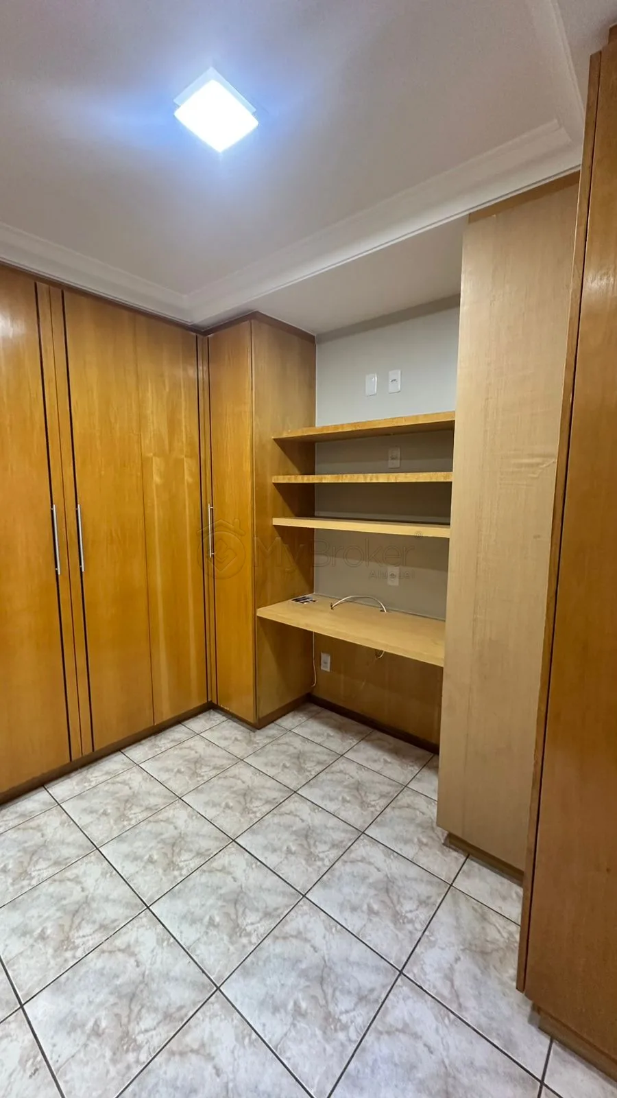 Alugar Apartamento / Padr&atilde;o em Goi&acirc;nia R$ 3.900,00 - Foto 14