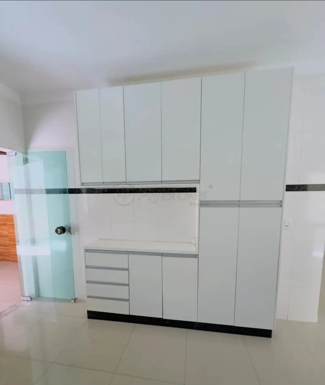 Alugar Casa / Sobrado em Goi&acirc;nia R$ 7.500,00 - Foto 9