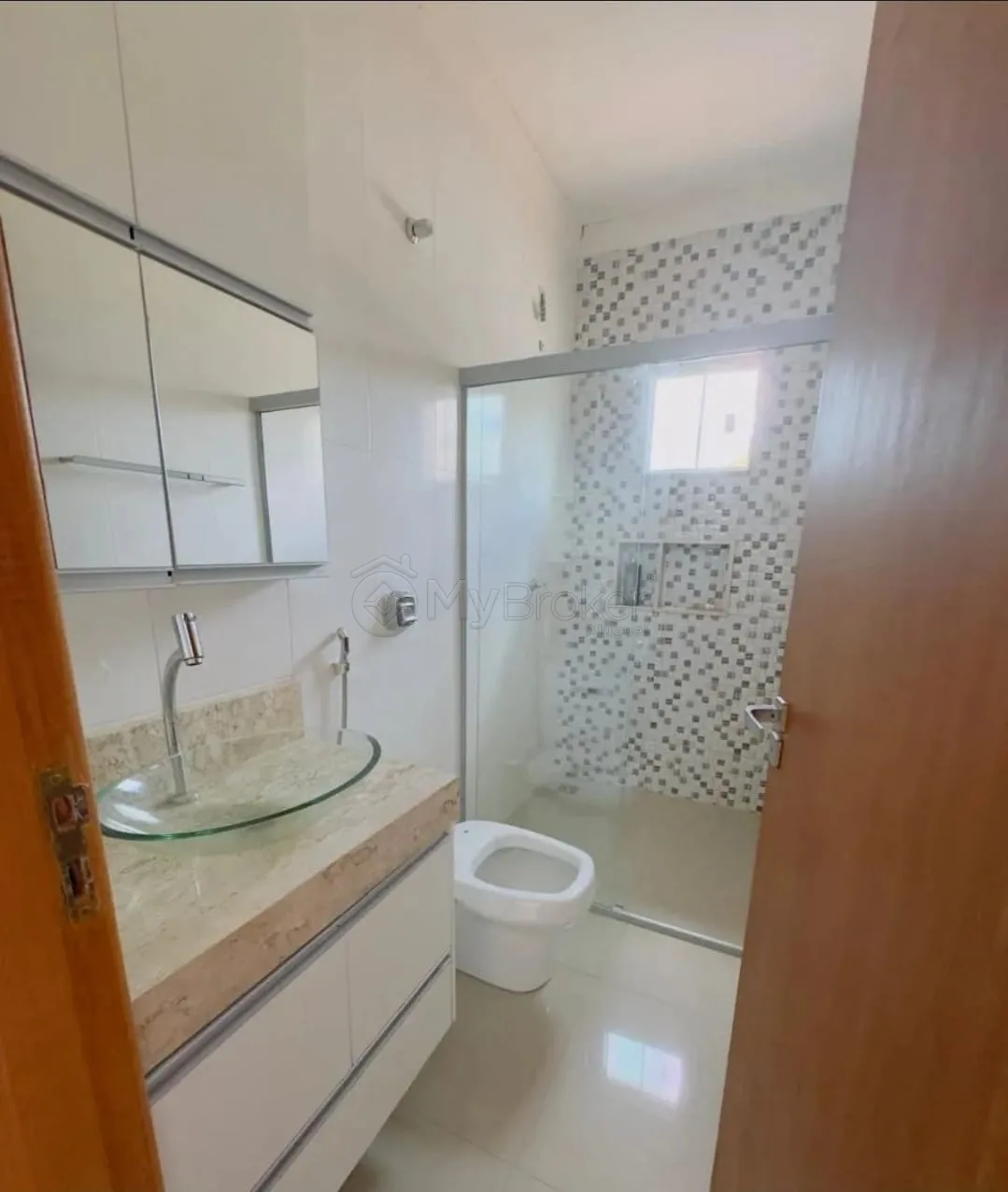 Alugar Casa / Sobrado em Goi&acirc;nia R$ 7.500,00 - Foto 18