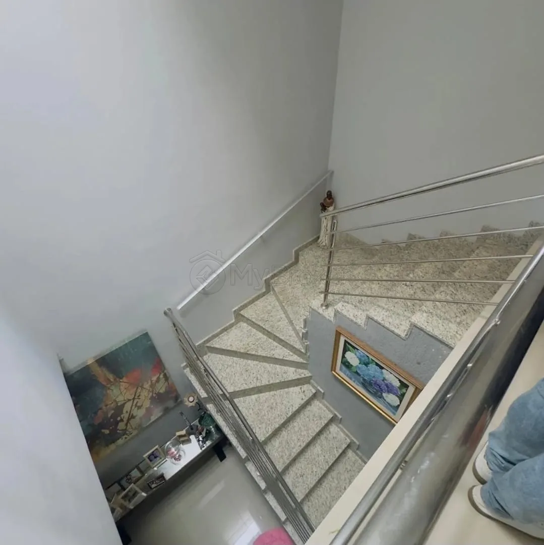 Alugar Casa / Sobrado em Goi&acirc;nia R$ 7.500,00 - Foto 8