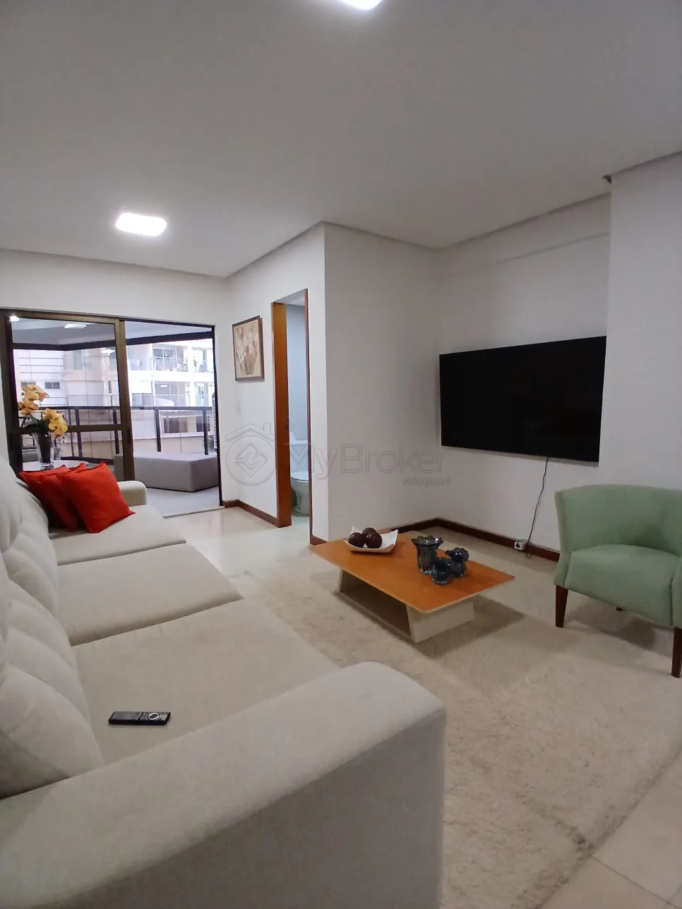 Alugar Apartamento / Padr&atilde;o em Goi&acirc;nia R$ 2.800,00 - Foto 1